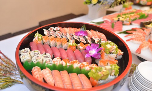 3 cách làm sushi cá hồi tại nhà, ngon như ngoài hàng