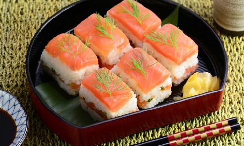 Sushi kiểu Gunkan là gì? TOP 5 loại Gunkan được người dùng ưa thích nhất