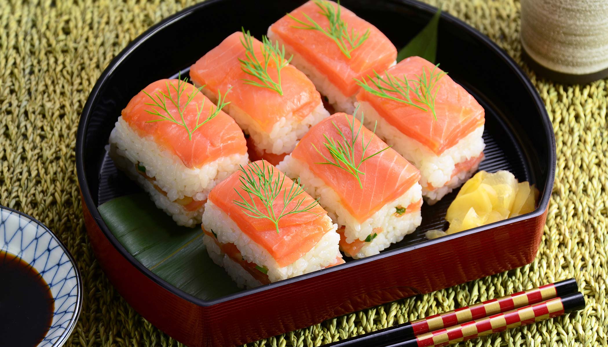 Sushi kiểu Gunkan là gì? TOP 5 loại Gunkan được người dùng ưa thích nhất